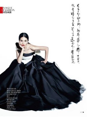 Bonnie Chen by Mei Yuangui for Vogue China September 2013_8.jpg